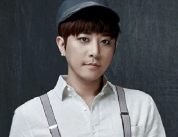 디셈버 윤혁 사기 징역 10년 구형 이유