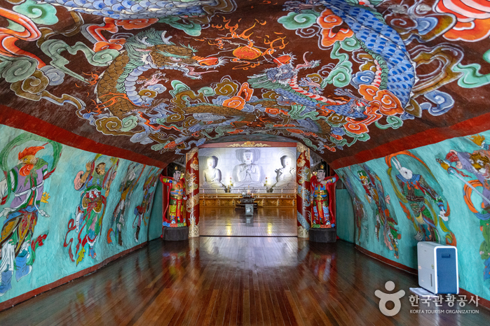 의령 일붕사 동굴법당