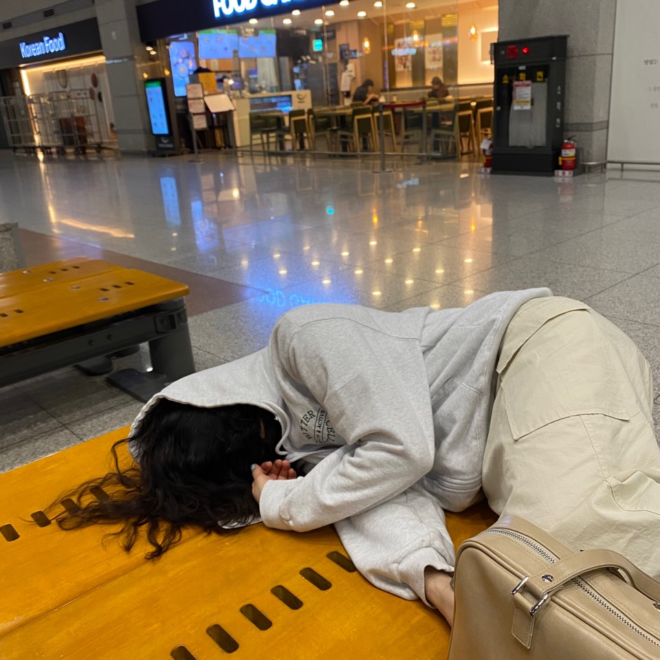 인천공항내 노숙(?)사진