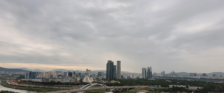 중랑천, 한강, 서울숲이 한눈에 보이는 응봉동의 멋진 뷰