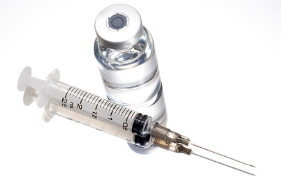 주사기와 약제.