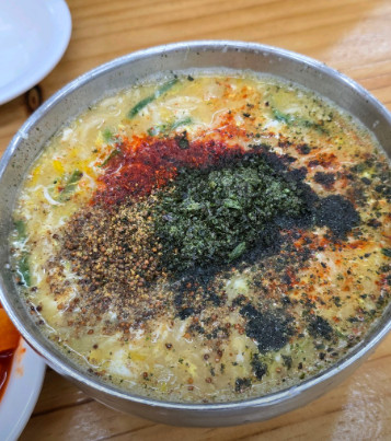 식스센스 시티투어 전주 초록색 크리미 콩국수 맛집