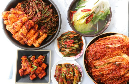 한국의 '대전 상생 축제': 다양한 음식을 전통적인 방식으로 나누는 행사