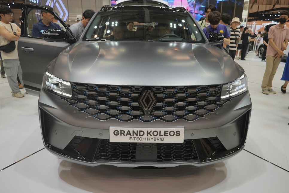 르노 콜레오스 하이브리드 외관 디자인