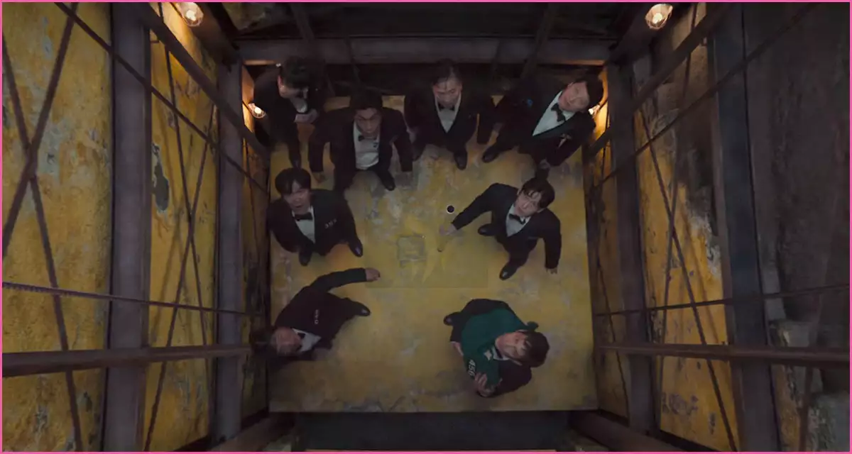 마지막 관문을 오르는 생존자들