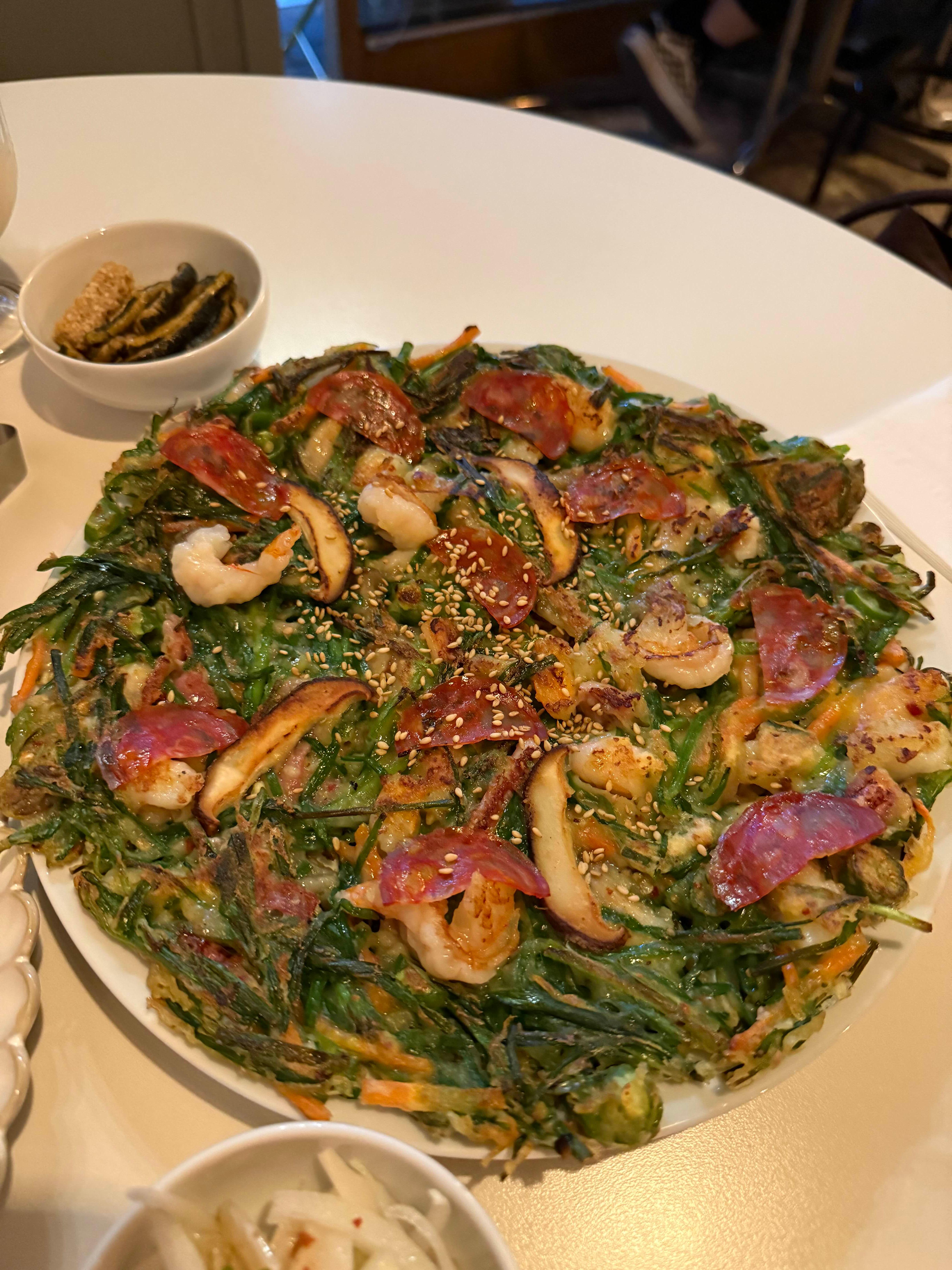 초리조와 해물부추전