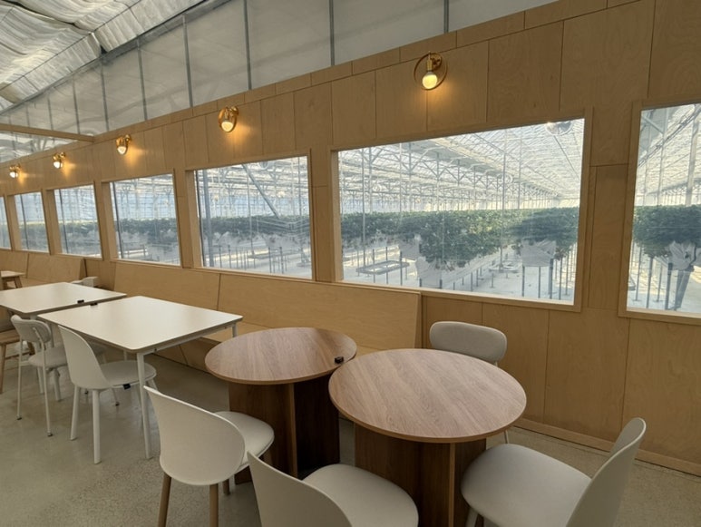 페이머스파머스 내부