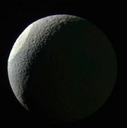 오디세우스 크레이터 모습