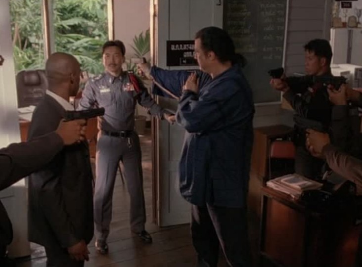 벨리 오브 비스트 액션 영화 다시보기 추천 / 줄거리 결말 후기 리뷰 스포일러