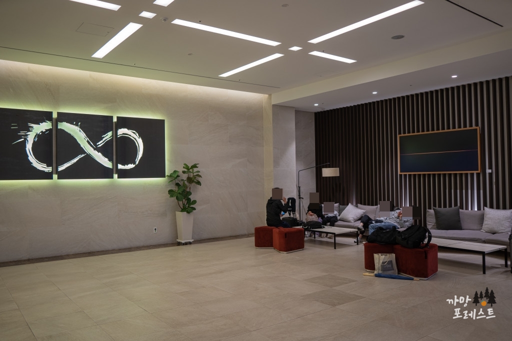 중문 더본호텔 로비