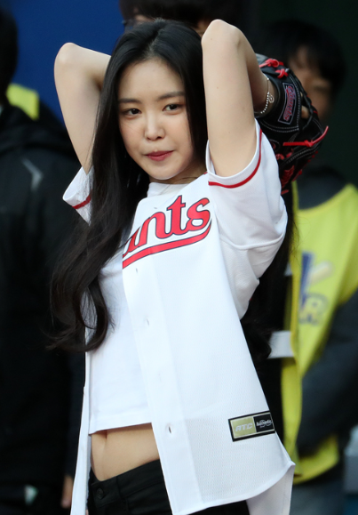 롯데자이언츠 레드데이 박찬민 아나운서 가족 시구