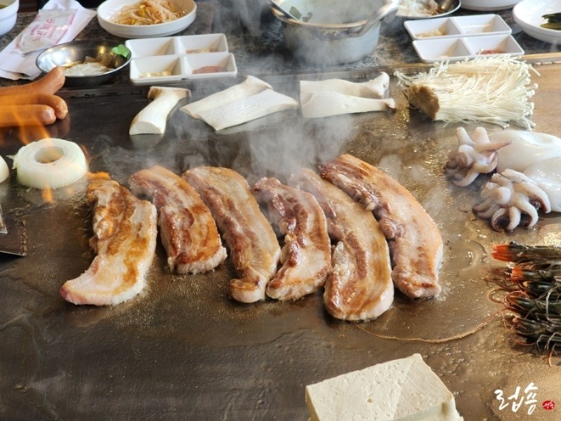 생생정보 가격파괴 경북 경산 7천원 점심 특선 국수 불고기 맛집