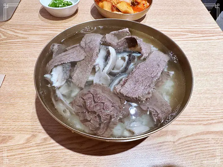 진심 가득 건강 담은 맛 마포 공덕 맛집 추천 생방송투데이 특곰탕 한우 곰탕 수육 서울 최고의 소곰탕 TOP5 오늘방송 빅데이터 랭킹