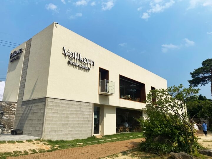 폴콘리버가든팔당-카페건물