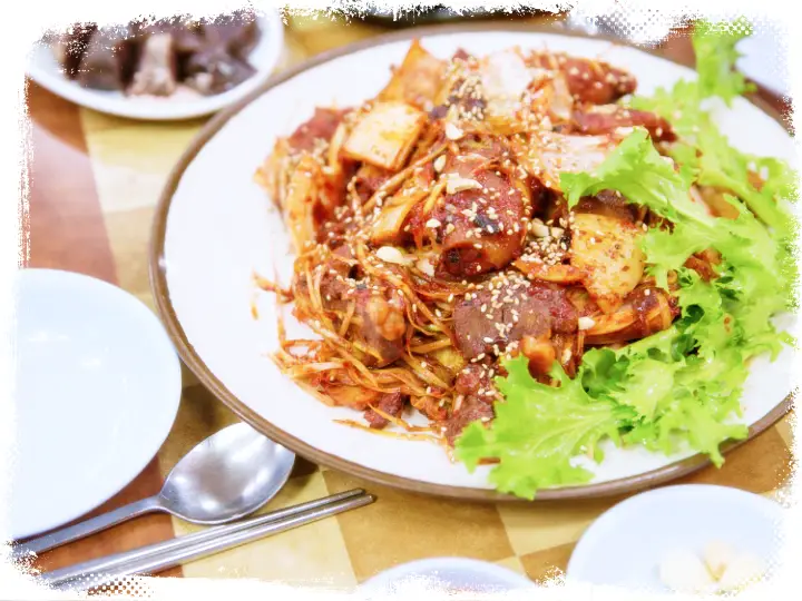 어서와 한국은 처음이지 오스카 공덕역 보쌈 불족 순대국 족발 맛집 위치
