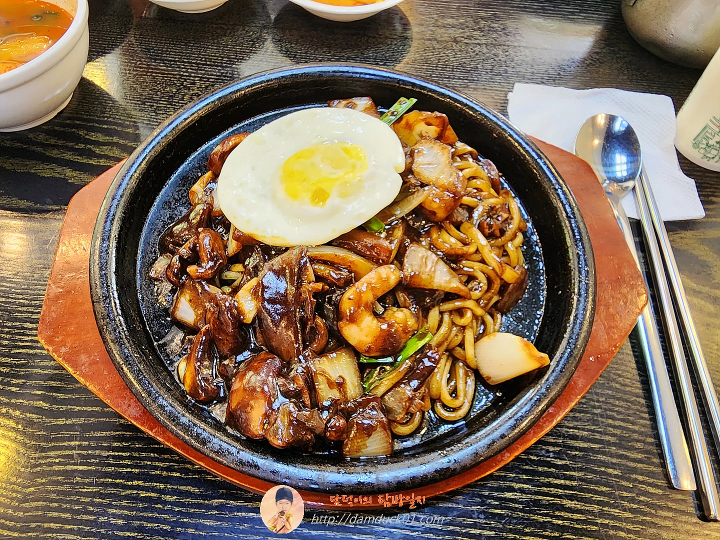 철판해물짜장