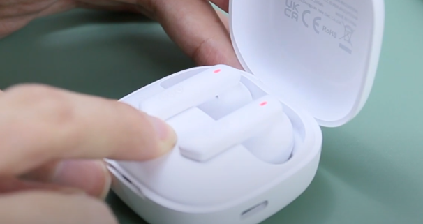 QCY 블루투스 이어폰 연결방법