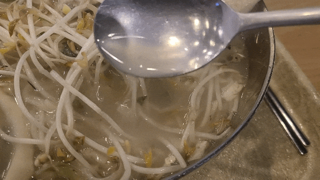 파주닭국수-닭칼국수-육수