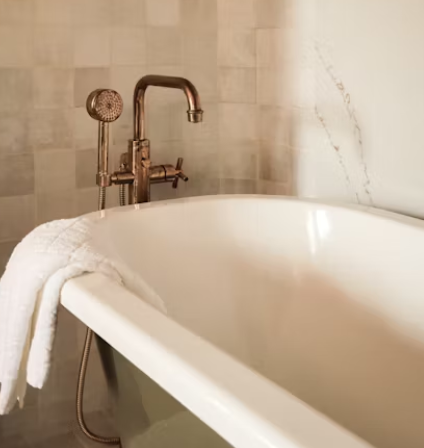 욕실 타일 때 제거 하는 효과적인 방법