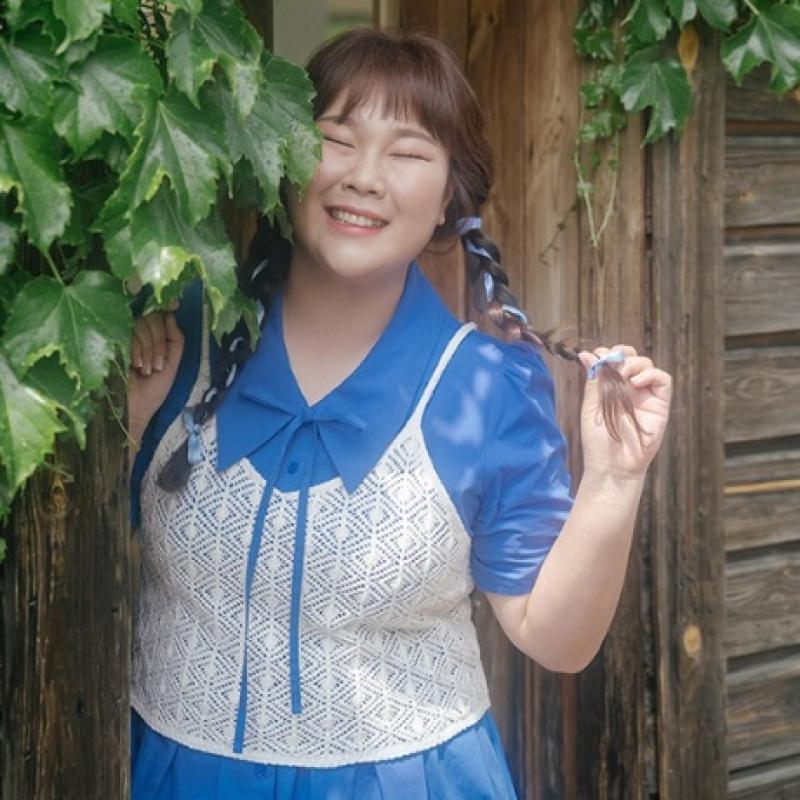 공구우먼 김민경 화보 엔디아 크롭 니트 뷔스티에 70108 여성의류