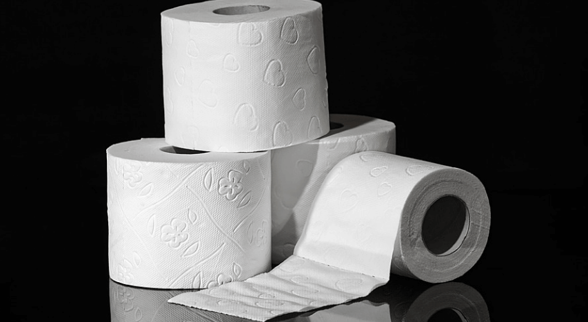 혈변이 나오는 이유로 두루마리 화장지