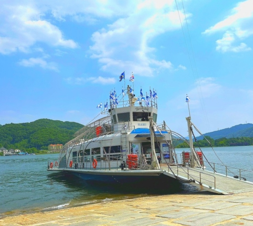 남이섬 선박 이미지