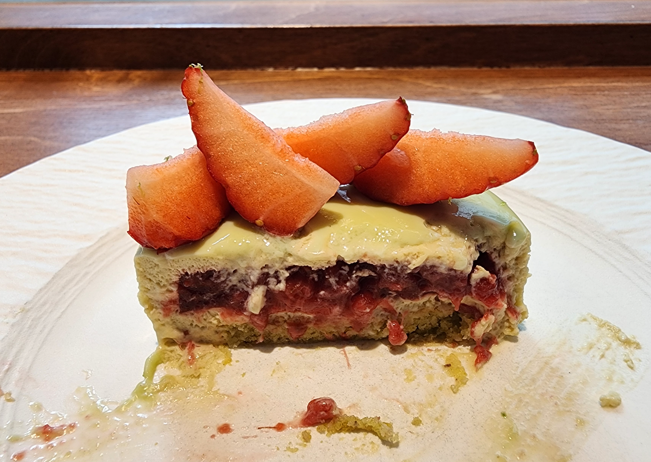 흐비지떼_피스타딸기