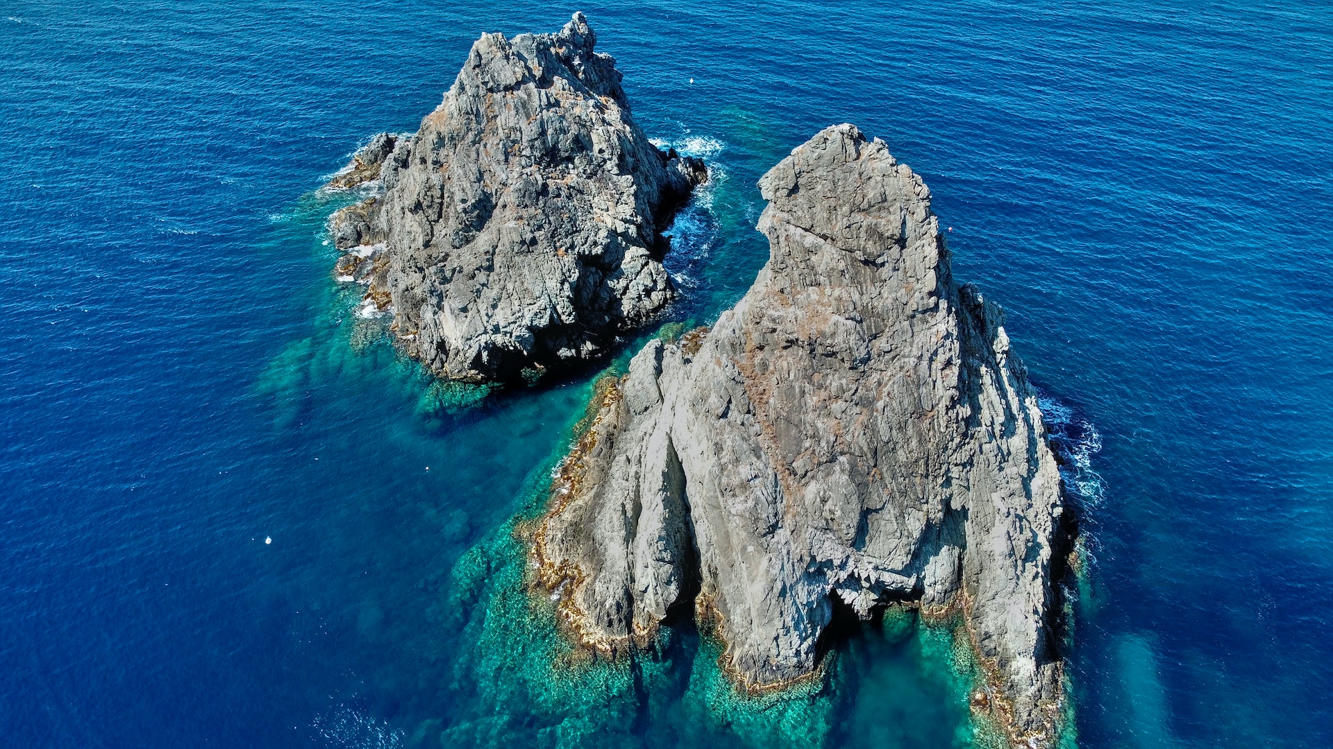 그린리모델링의 개념과 중요성을 살펴보고, 실제 사례와 적용 가능한 건축 대상에 대해 알아보겠습니다.