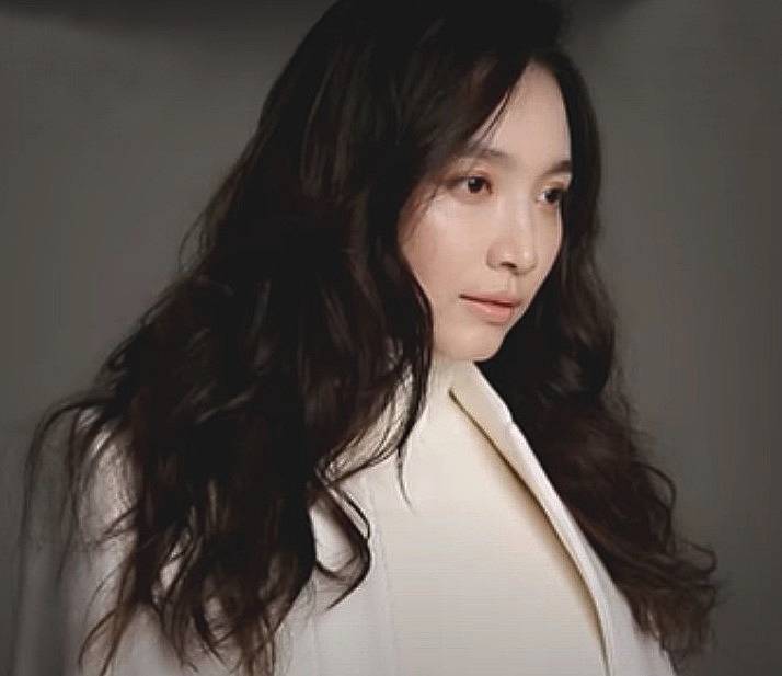 배우-이민영