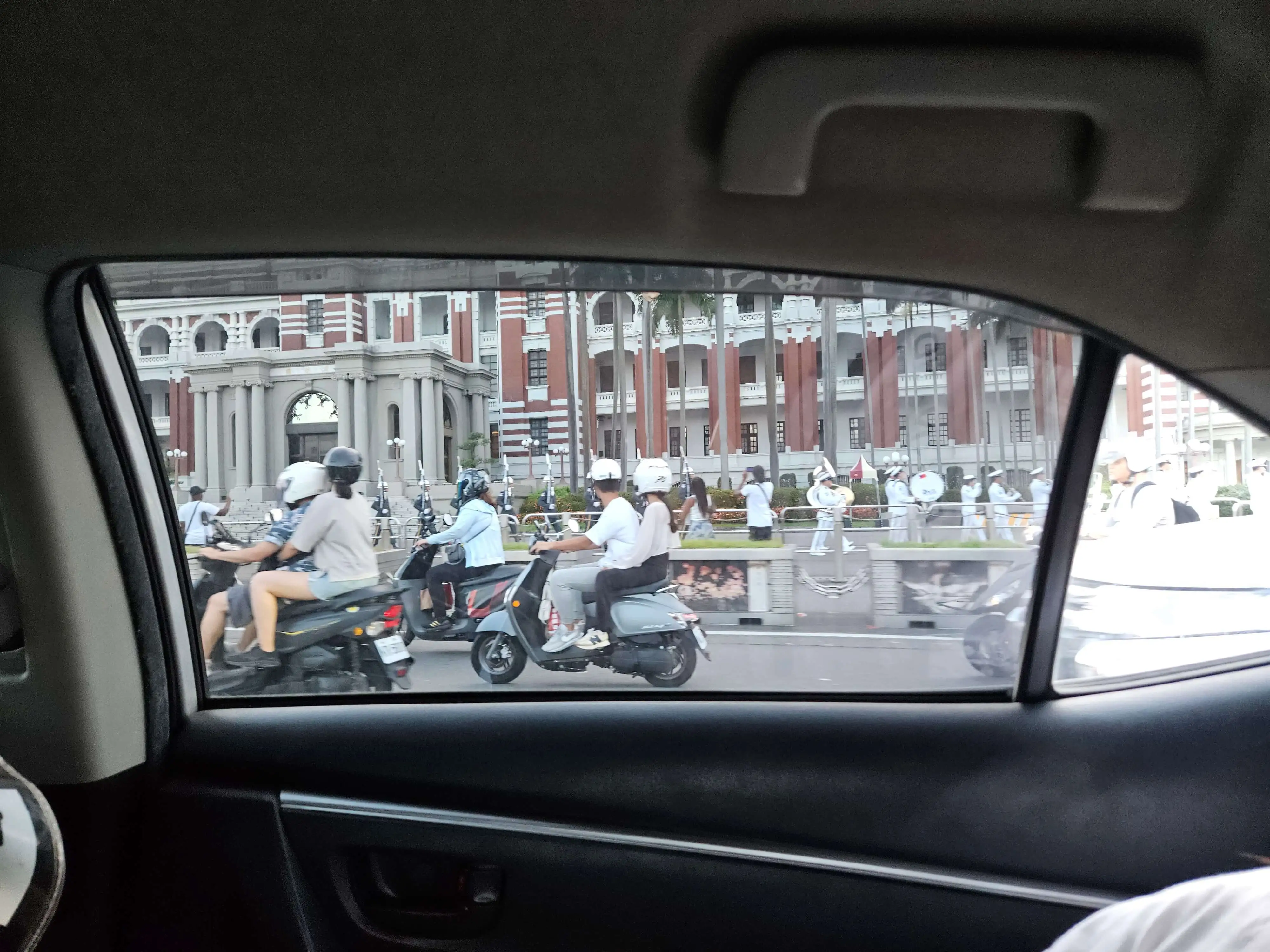 우버택시타고 닝샤야지장으로