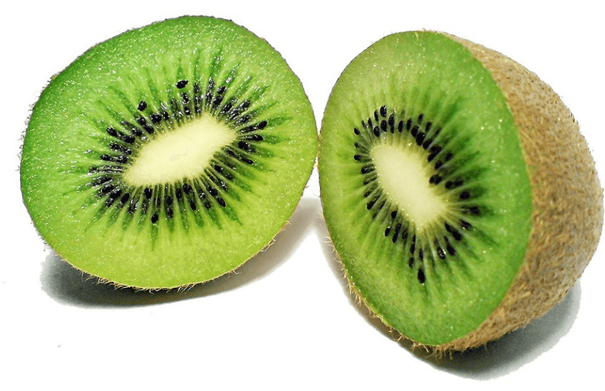 칼륨이 많은 음식 키위가 반으로 잘라져 있다