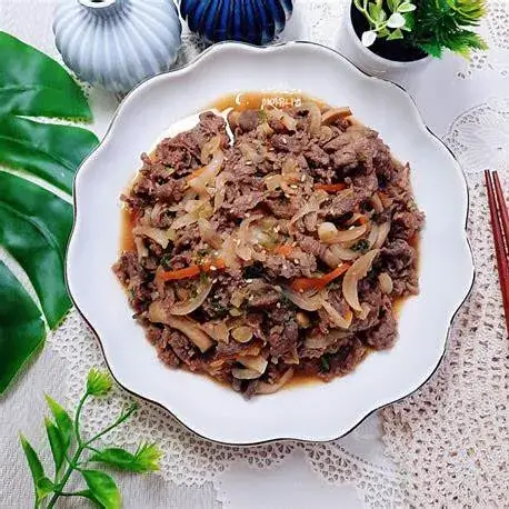양념의 황금비율로 촉촉하게 만든 불고기 요리