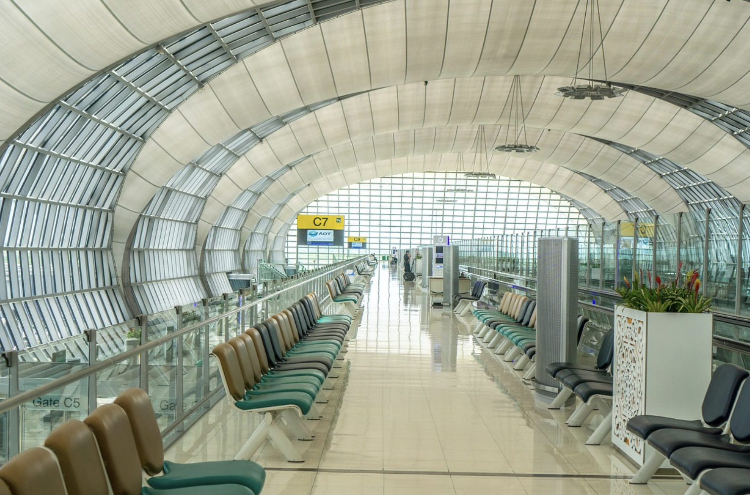 경유 12시간 활용법 완벽 가이드 ❘ 공항 밖으로 나가도 될까?