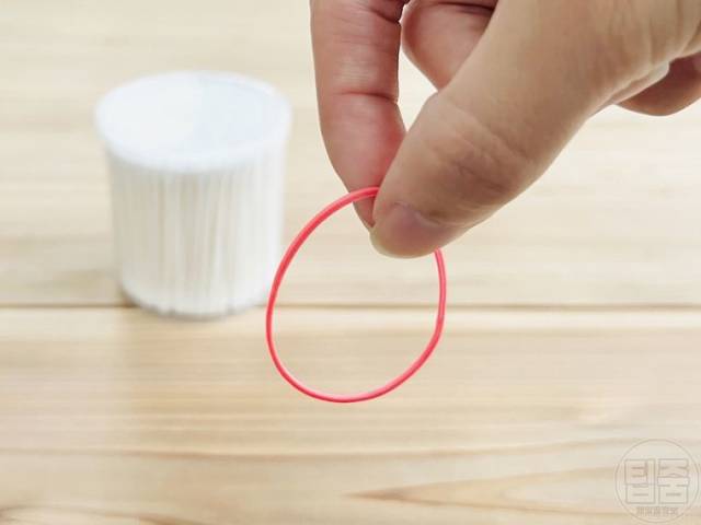 면봉 케이스 쏟아짐 이쑤시개 보관법 알아두면 좋은 상식