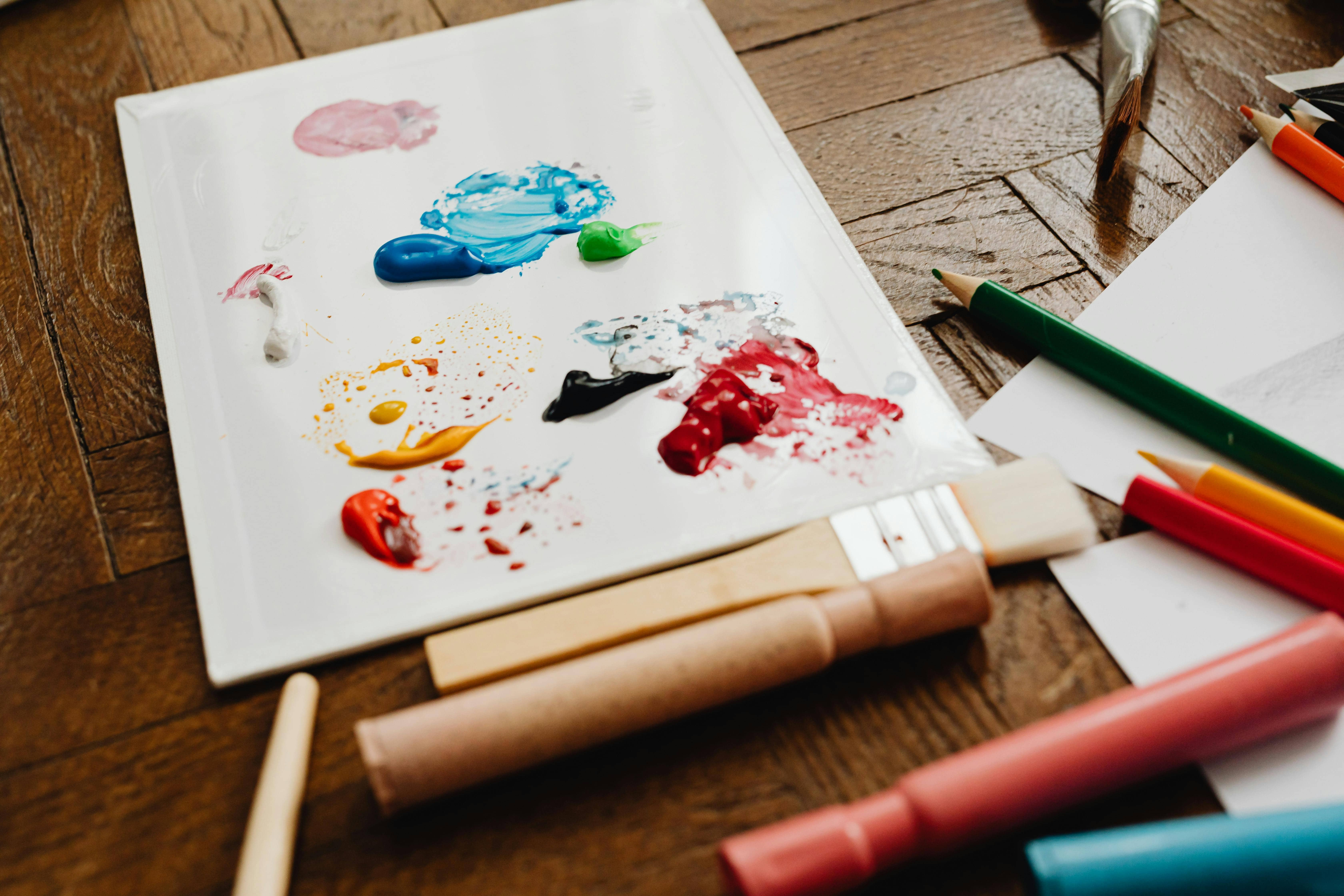 곰팡이가 미술 작품을 손상시키는 과정