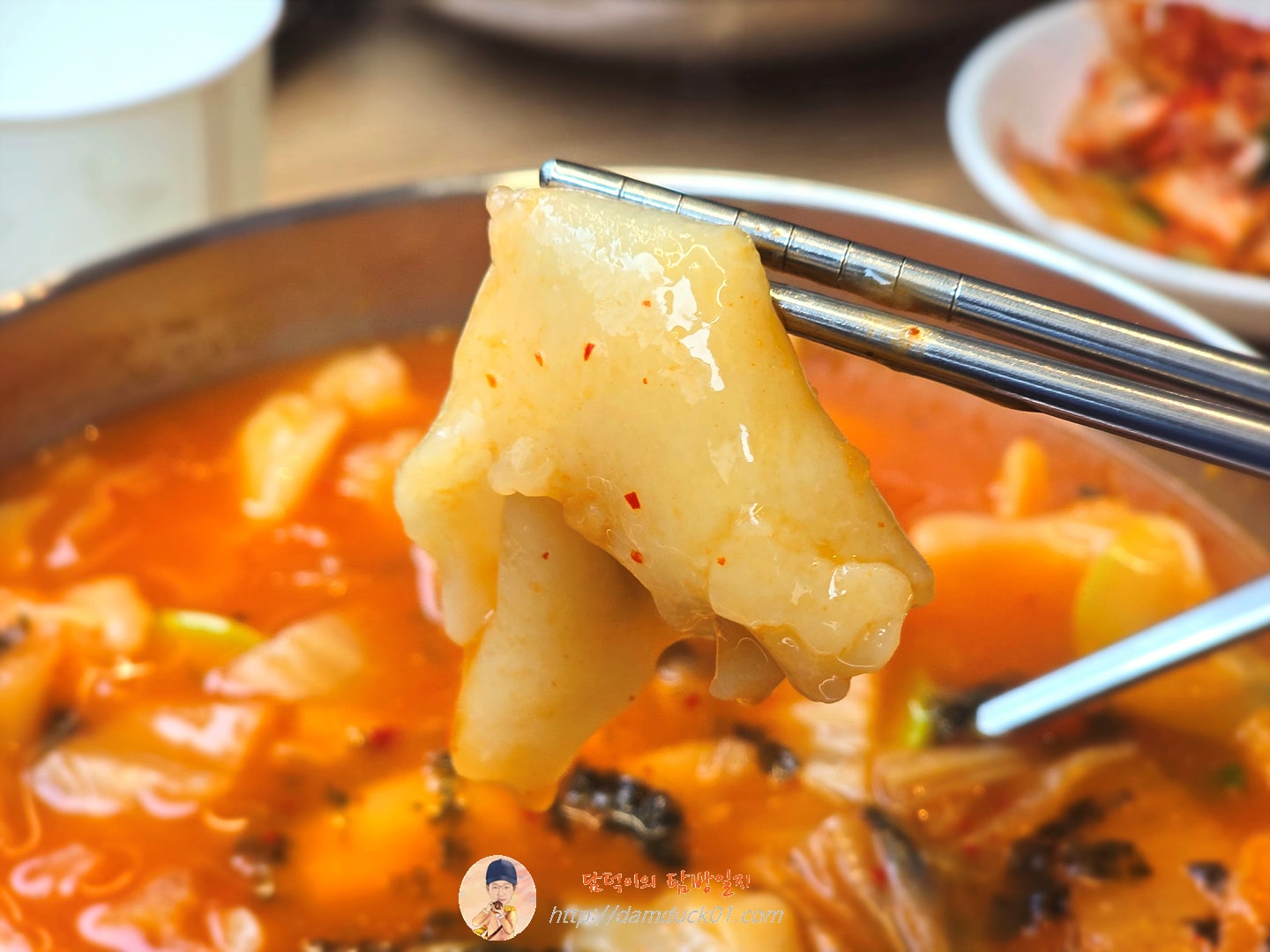 김치수제비