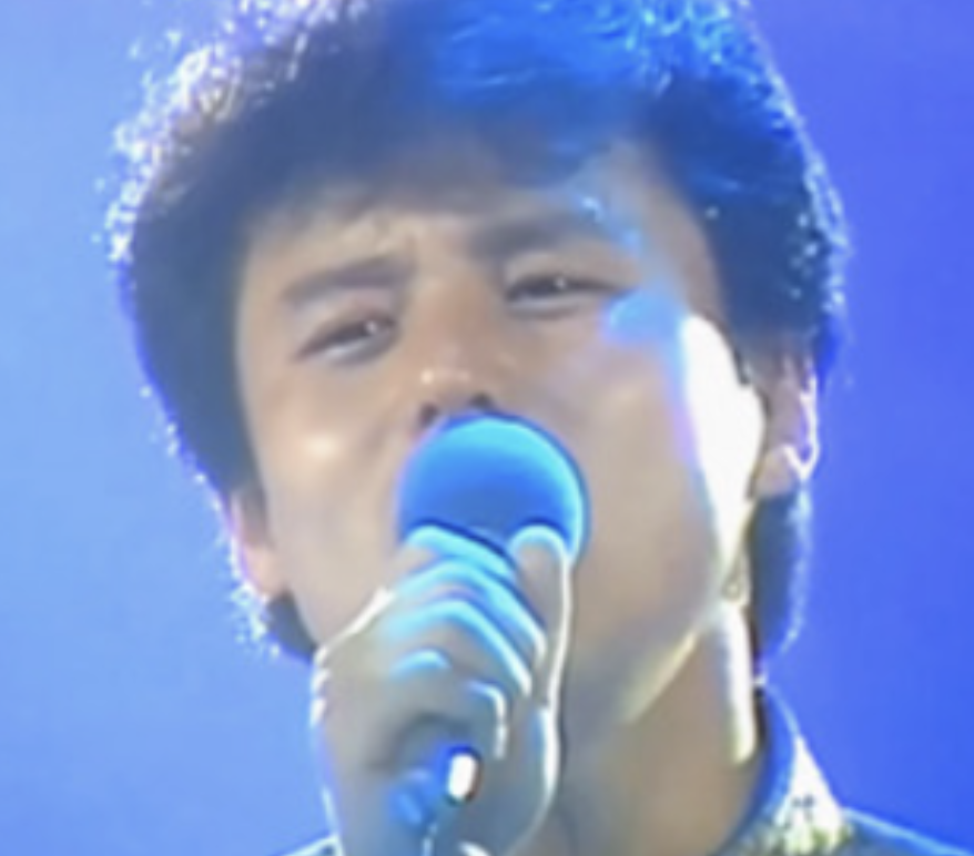 가수 구창모 히트곡 &lsquo;희나리&rsquo; 무대 모습