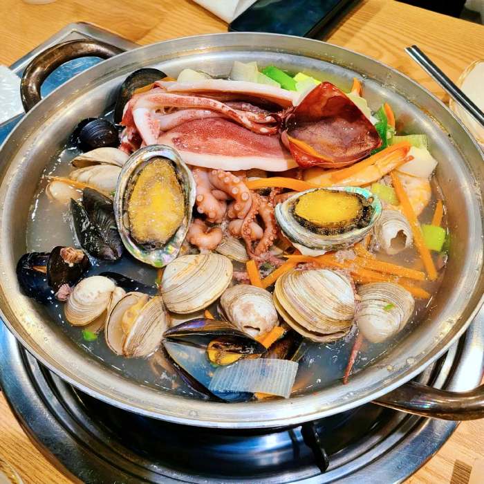 생생정보 청주 산더미 해물 칼국수 맛집