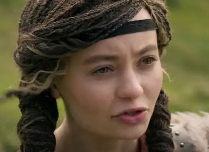 드래곤 길들이기 실사 히컵 여친