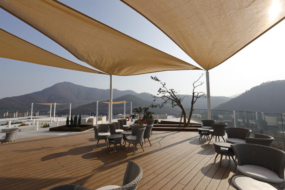 녹테마레 루프탑