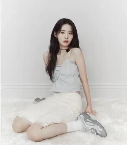 휠라 에샤페 실버문 신시아 착용