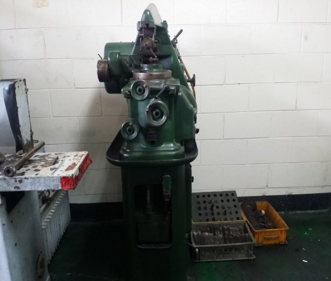 미크론 102 기어호빙기