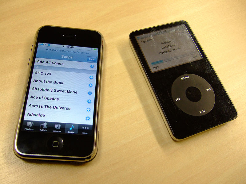 아이폰과 아이팟