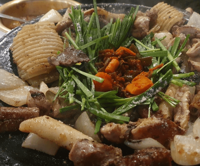 생방송투데이 수제마늘곱창 서울 영등포 맛집