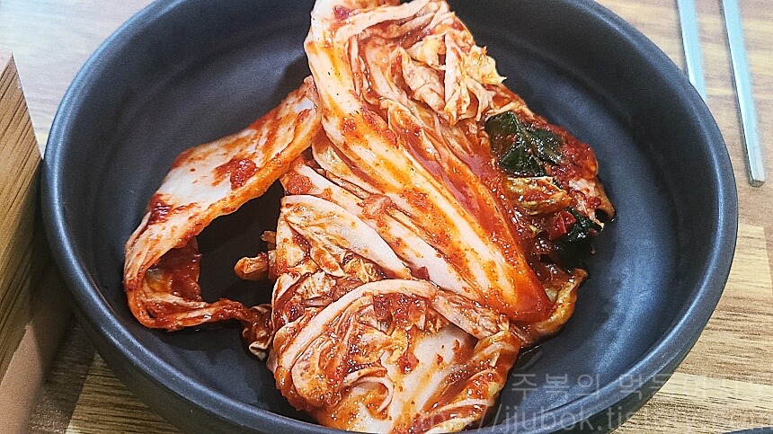 밀밭길-밑반찬-김치