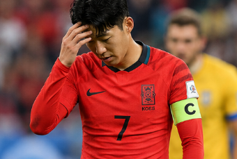 손흥민 나이&middot;은퇴? 32강 탈락 후 인스타 심경글&middot;이적&middot;등번호&middot;연봉 총정리3