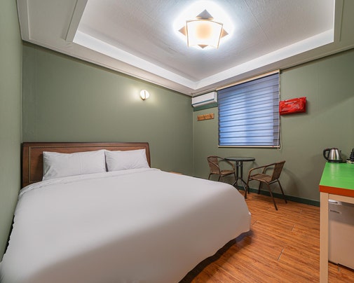 '헤어지자&rsquo; 했다고&hellip;16세 어린 여친 전치 6주: 상해죄에서 살인미수까지