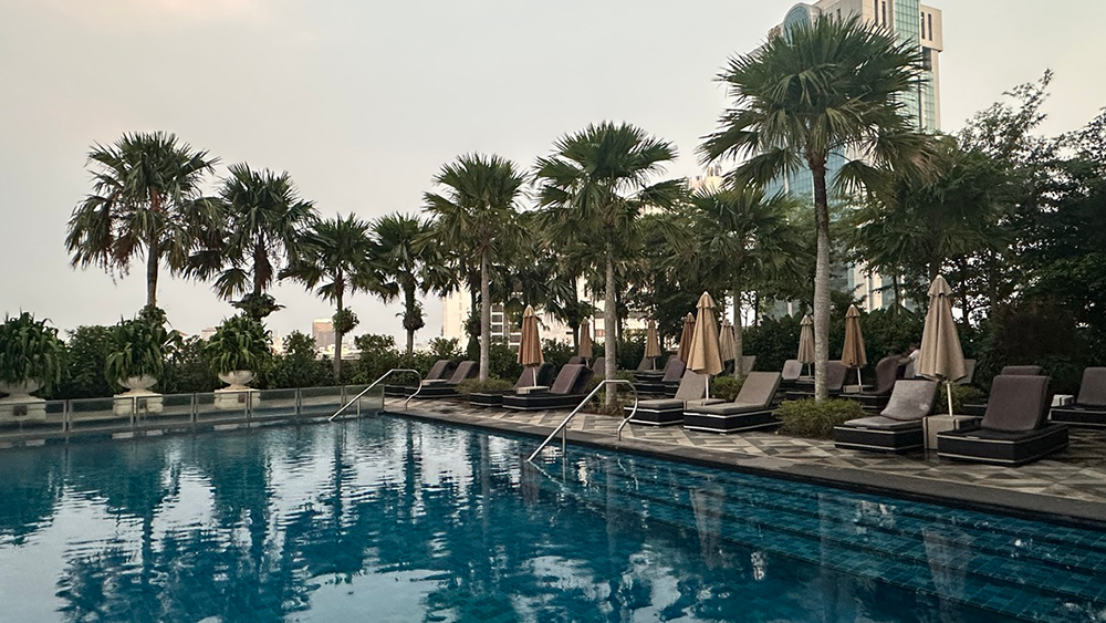 인피니티 풀(Infinity Pool)