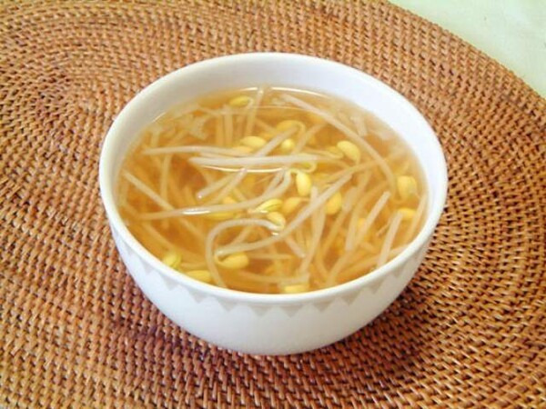 콩나물국