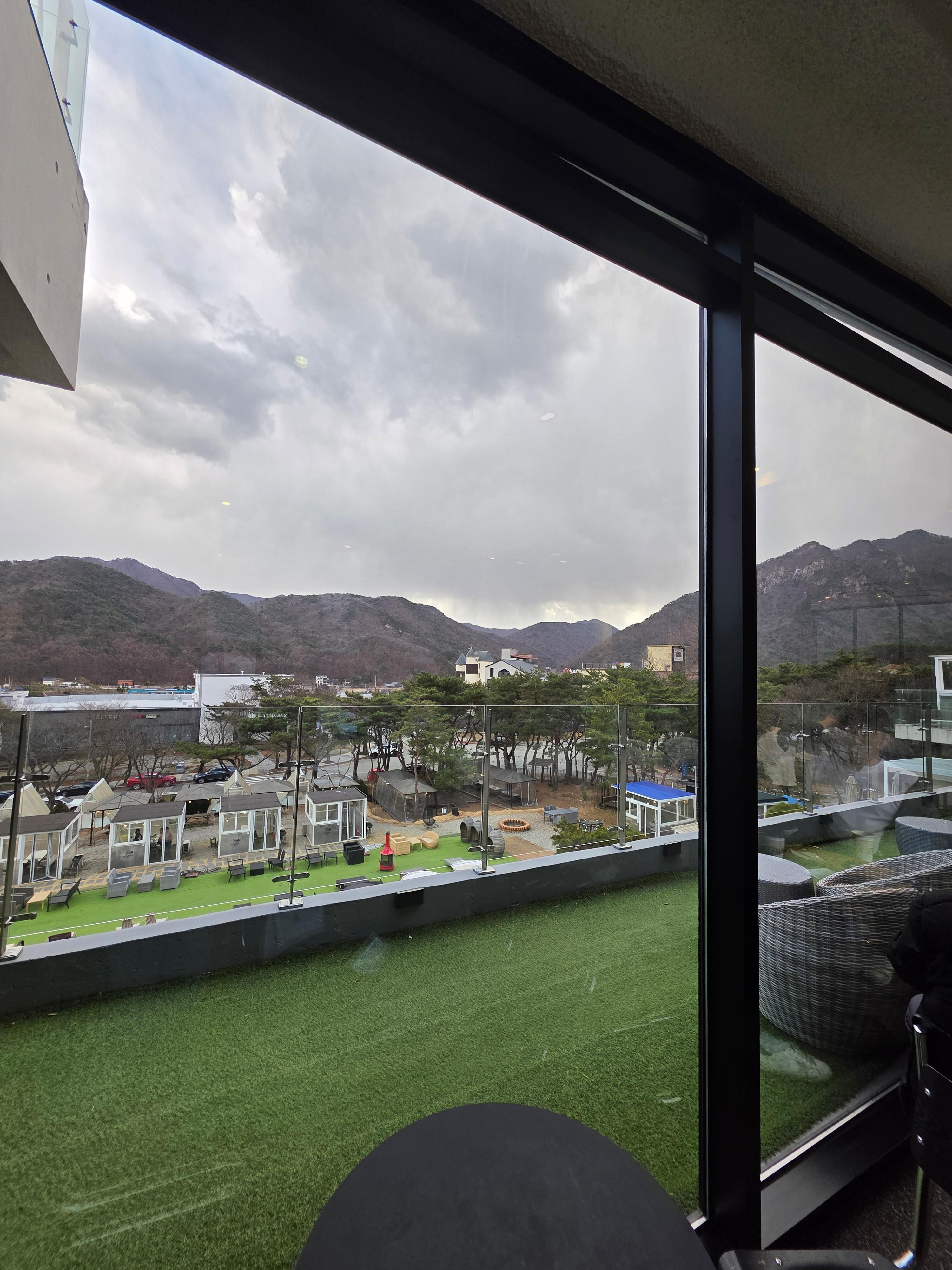 에어산 동학사 대전근교 대형카페 계룡산 주차 가격 영업시간 구이산 고기 12